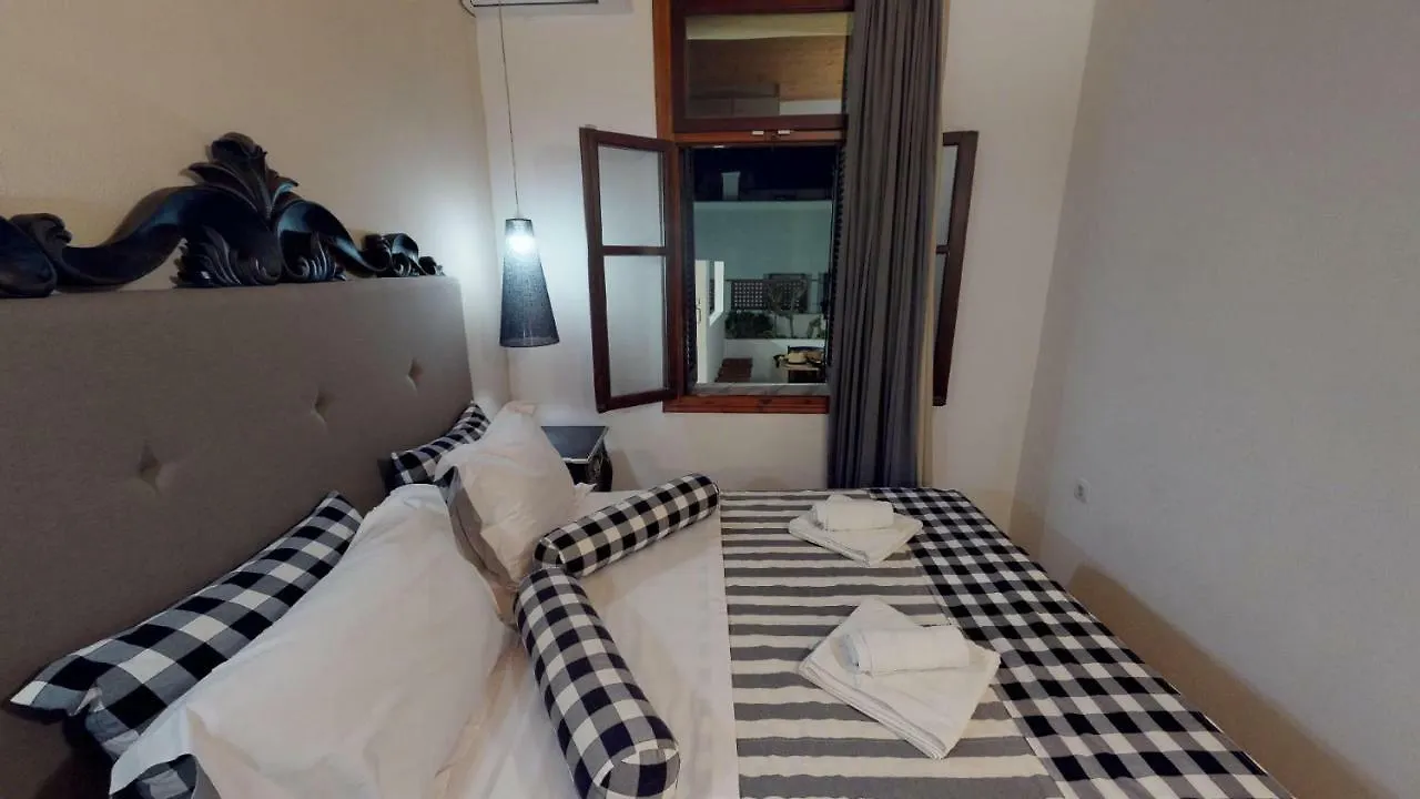 Porto Enetiko Suites Rethymno 0*,